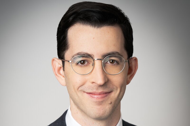 Robert Niles-Weed: Leading Weil's Bankruptcy Law Impact 1 Robert Niles-Weed: Leading Weil's Bankruptcy Law Impact